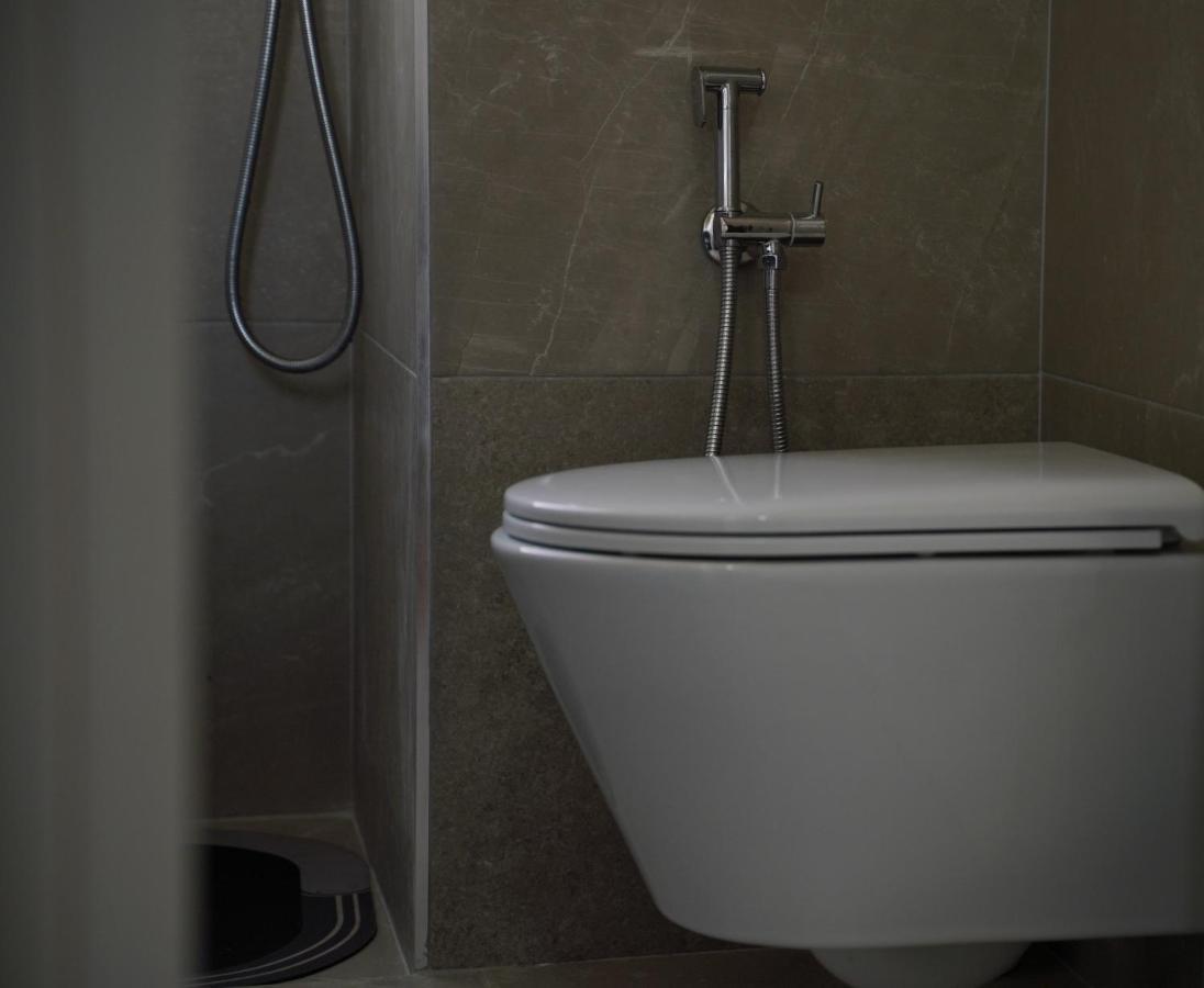 Stylish Apartment Near Tirana Center Экстерьер фото