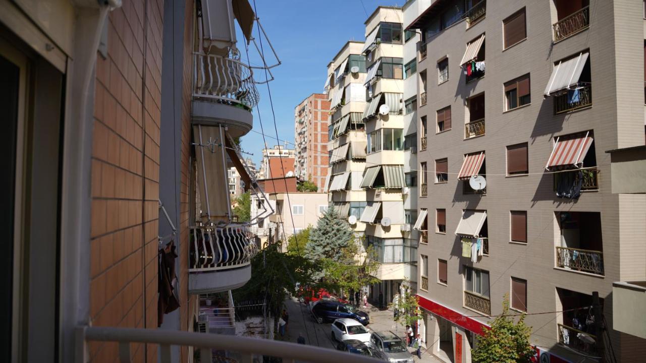 Stylish Apartment Near Tirana Center Экстерьер фото